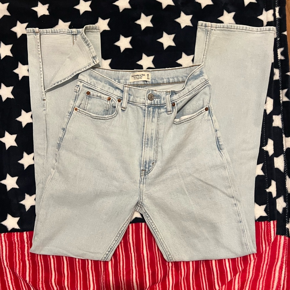 Abercrombie & Fitch Ultra High Rise Jeans